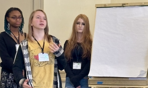 Young Friends Get Loud (and Stretchy!) in a Workshop on Navigating Disagreements